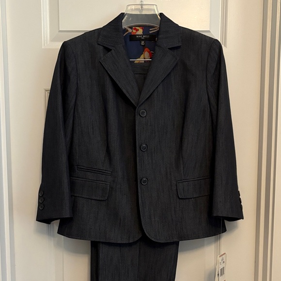 Blue Women’s Suit - Picture 2 of 4